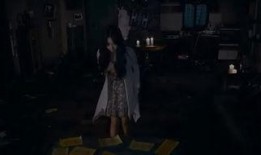 鬼影敲门在线观看,惊悚悬疑，揭秘神秘敲门声背后的惊悚真相